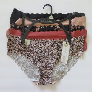 (#P) MARILYN MONROE 5-Pack No-Show Panties.